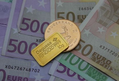 Geld für Gold