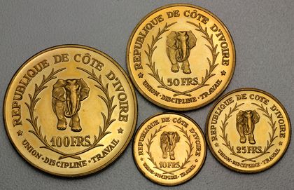 Motivseite 10, 25, 50 und100 Francs Goldmünzen der Elfenbeinküste Republique de Cote D'Ivoire 1966